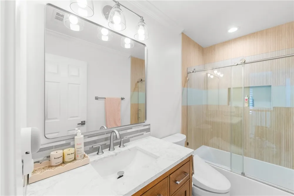 19401 Merion Circle Huntington Beach, CA 92648
