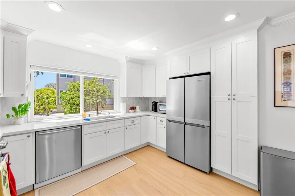 19401 Merion Circle Huntington Beach, CA 92648