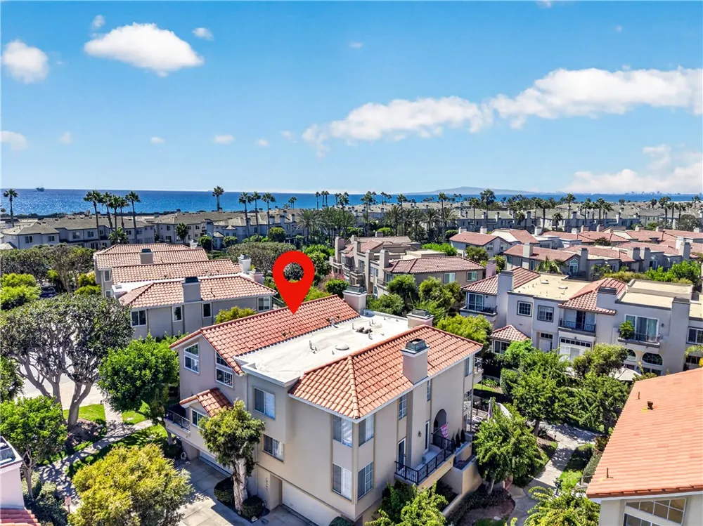 19401 Merion Circle Huntington Beach, CA 92648