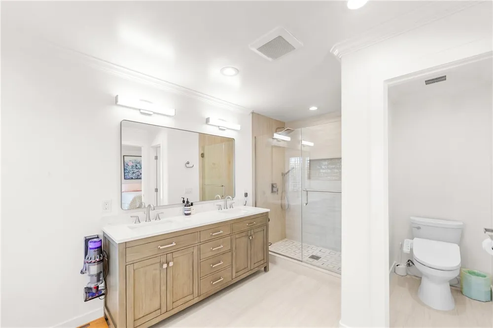 19401 Merion Circle Huntington Beach, CA 92648
