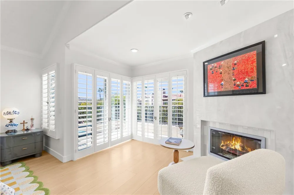 19401 Merion Circle Huntington Beach, CA 92648