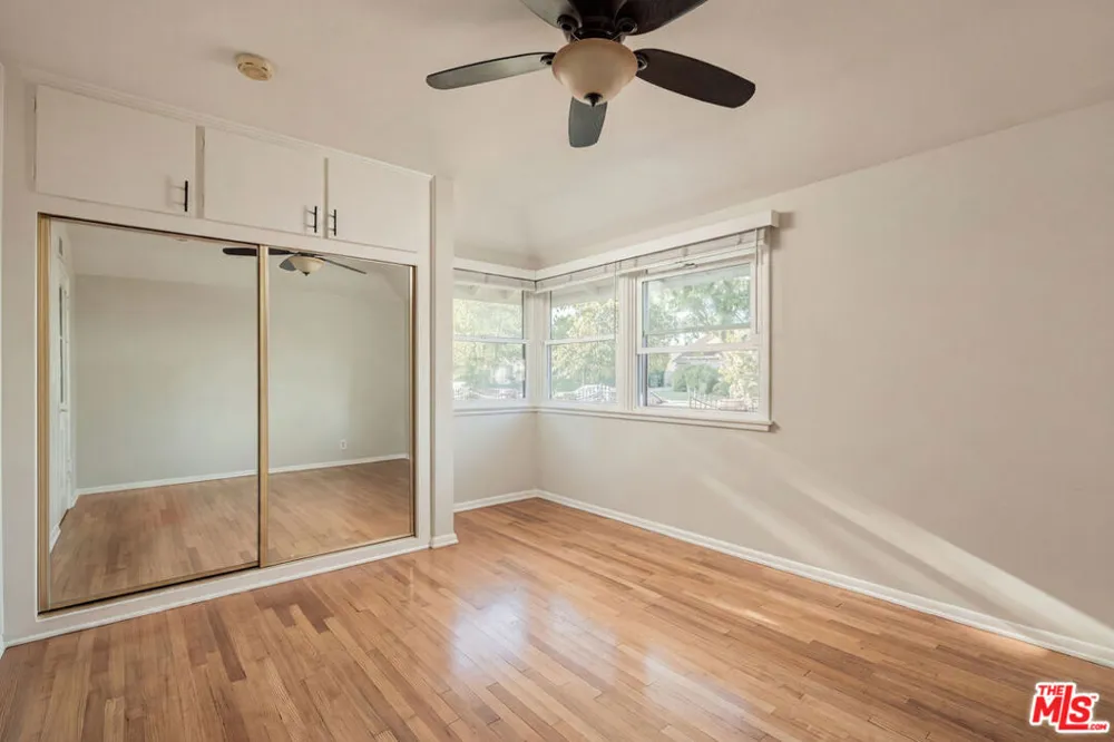 14212 Leadwell Street Van Nuys, CA 91405