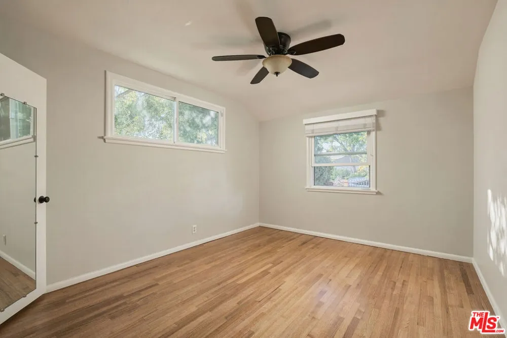 14212 Leadwell Street Van Nuys, CA 91405