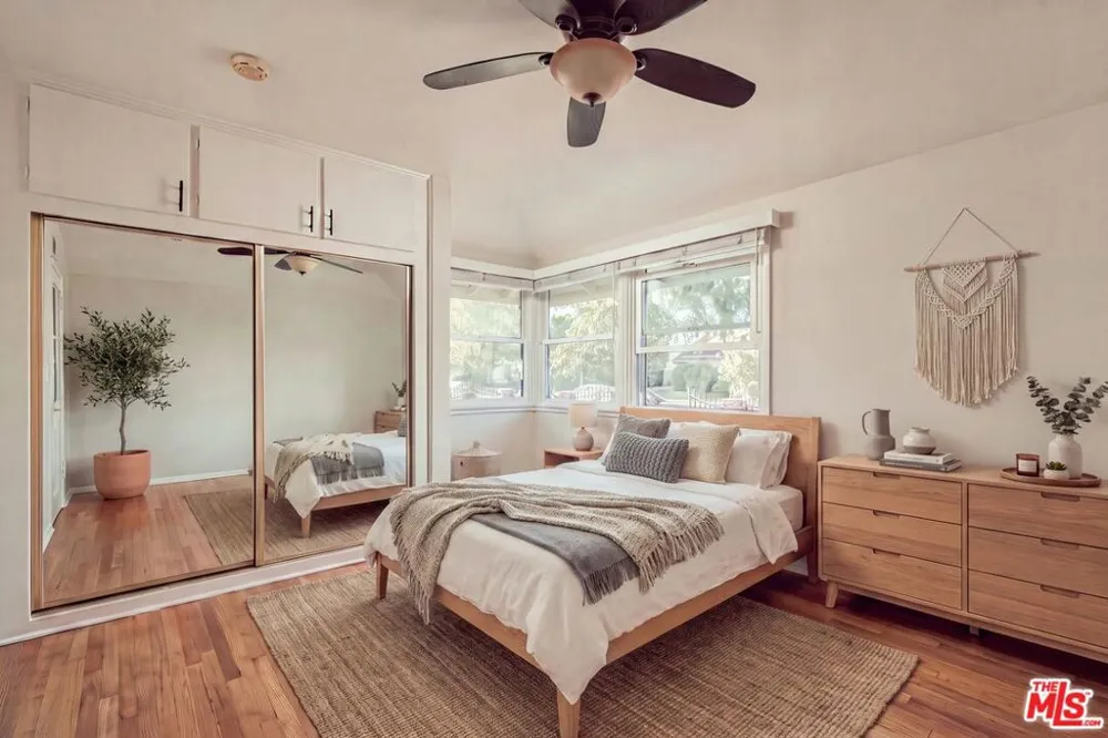 14212 Leadwell Street Van Nuys, CA 91405