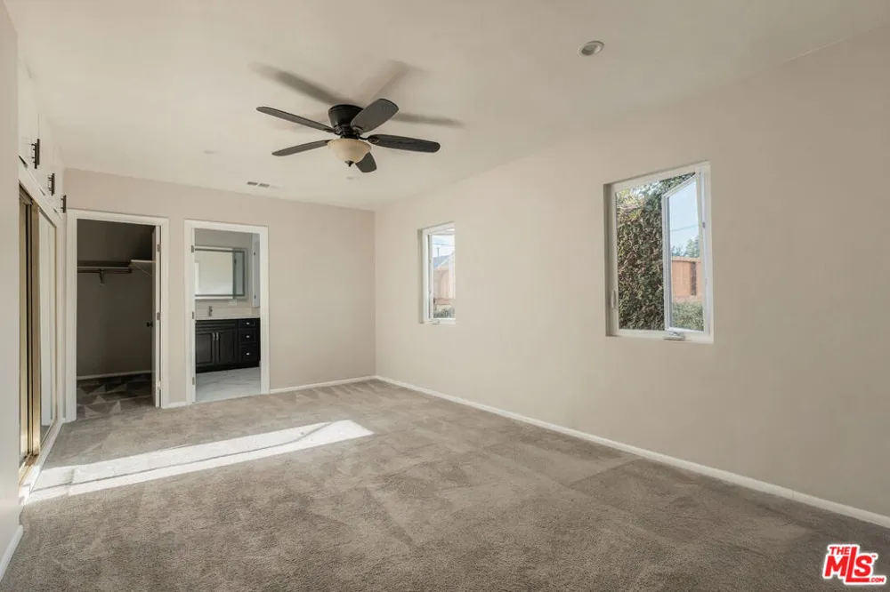 14212 Leadwell Street Van Nuys, CA 91405