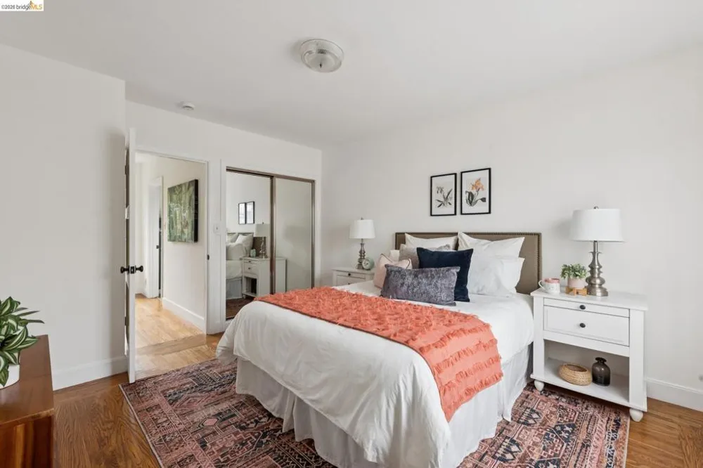 208 Lee St Oakland, CA 94610