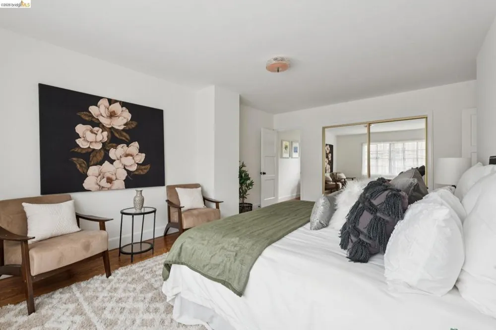208 Lee St Oakland, CA 94610