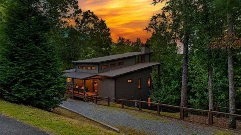 78 Deer Crest Road