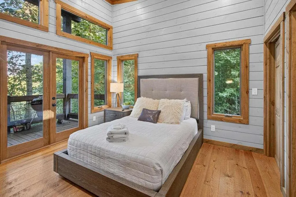 78 Deer Crest Road Blue Ridge, GA 30513