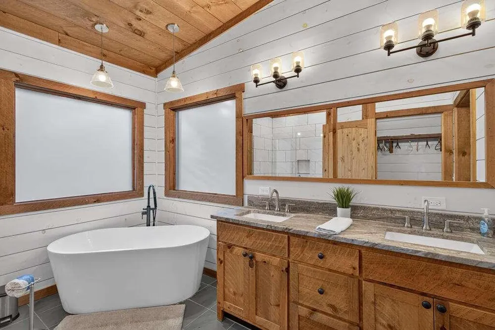 78 Deer Crest Road Blue Ridge, GA 30513