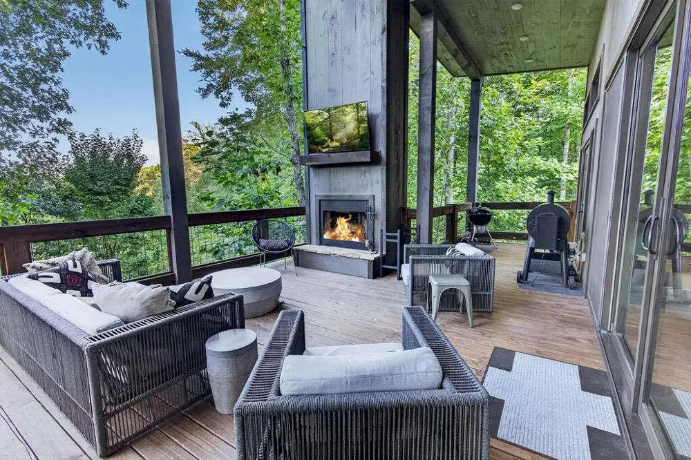 78 Deer Crest Road Blue Ridge, GA 30513