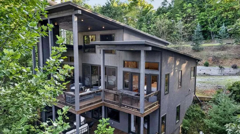 78 Deer Crest Road Blue Ridge, GA 30513