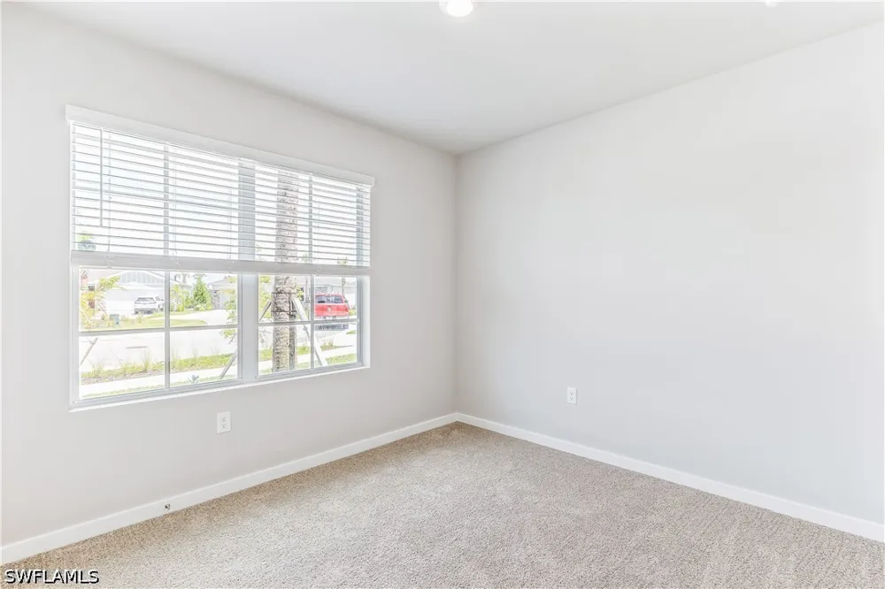 SHADE TREE LOOP Punta Gorda, FL 33982