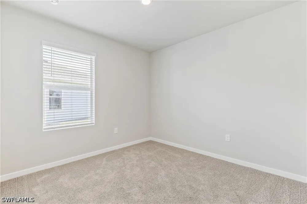 SHADE TREE LOOP Punta Gorda, FL 33982