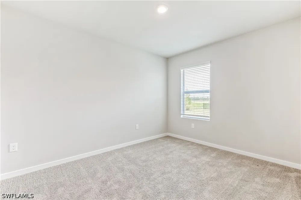 SHADE TREE LOOP Punta Gorda, FL 33982