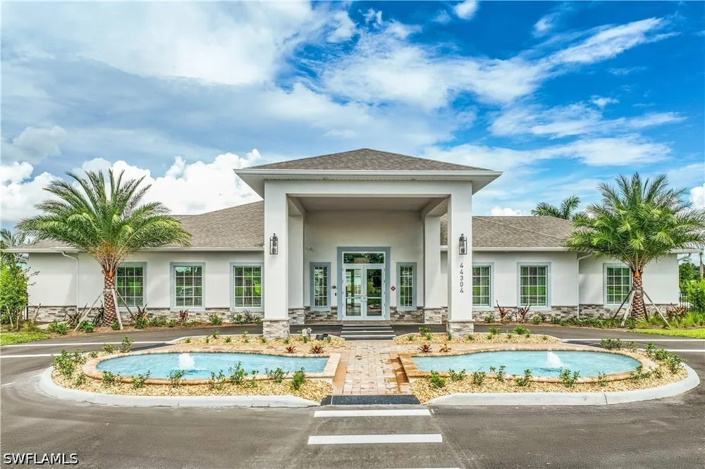 SHADE TREE LOOP Punta Gorda, FL 33982