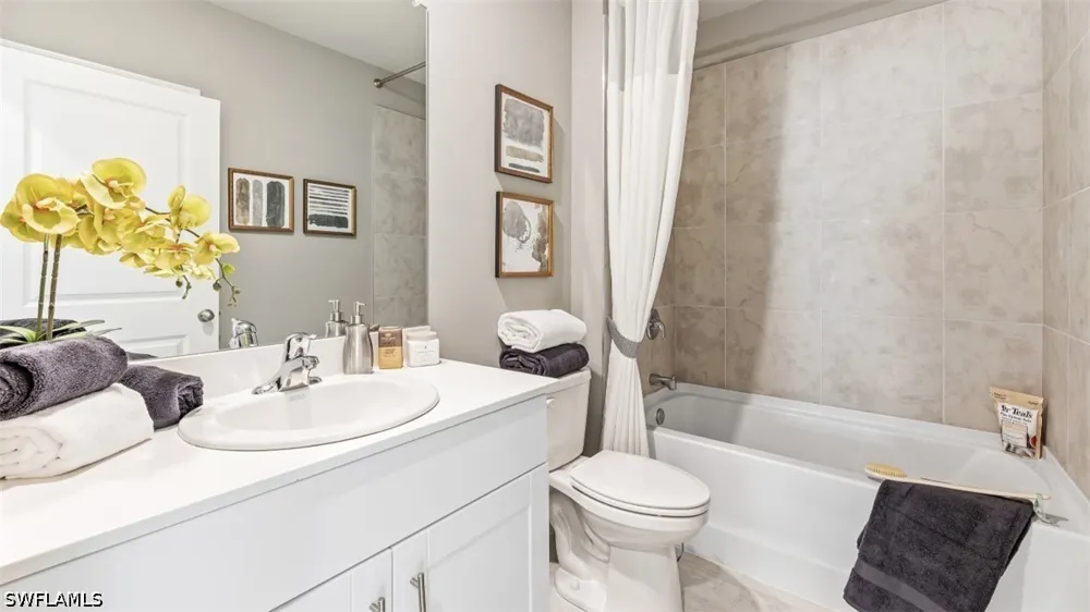 SHADE TREE LOOP Punta Gorda, FL 33982
