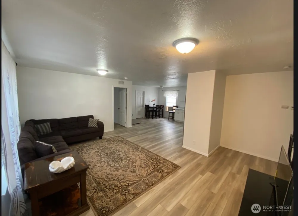 12519 288th Street E Graham, WA 98338