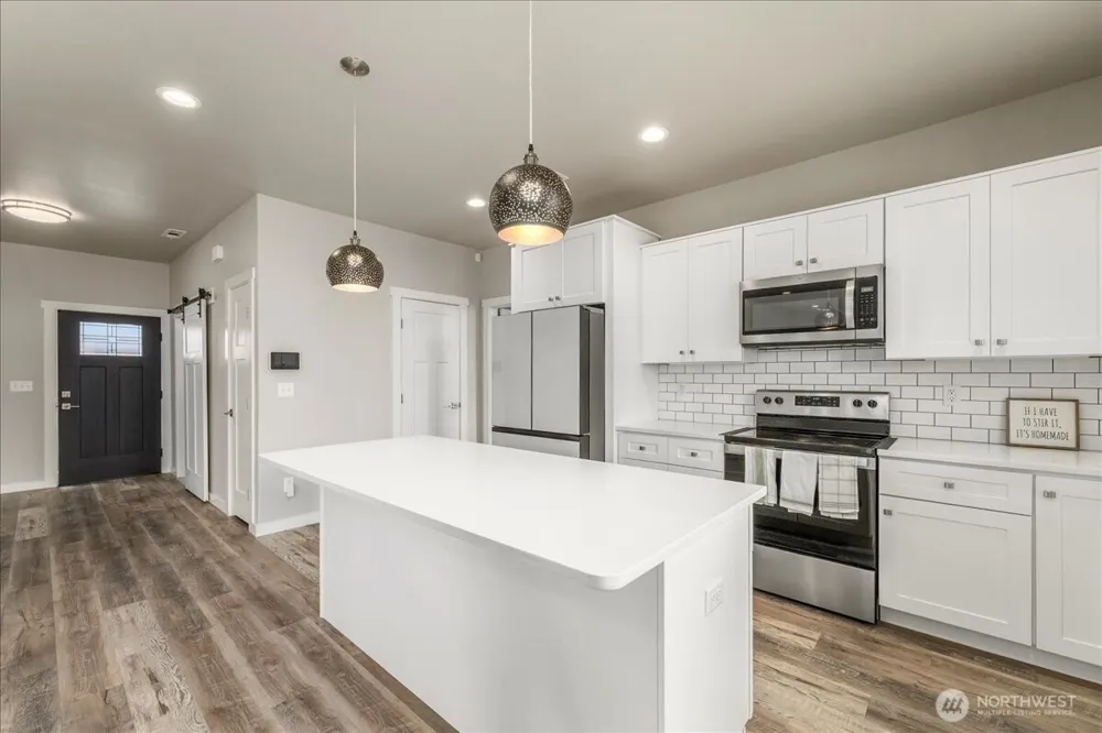 203 Gold Cup Dr. Moses Lake, WA 98837