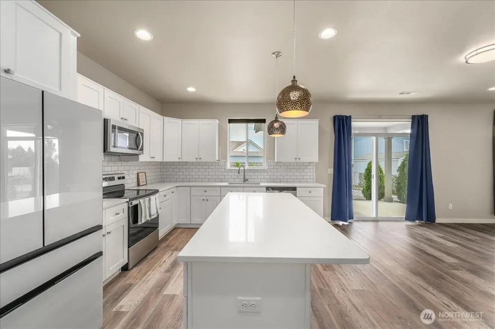 203 Gold Cup Dr. Moses Lake, WA 98837