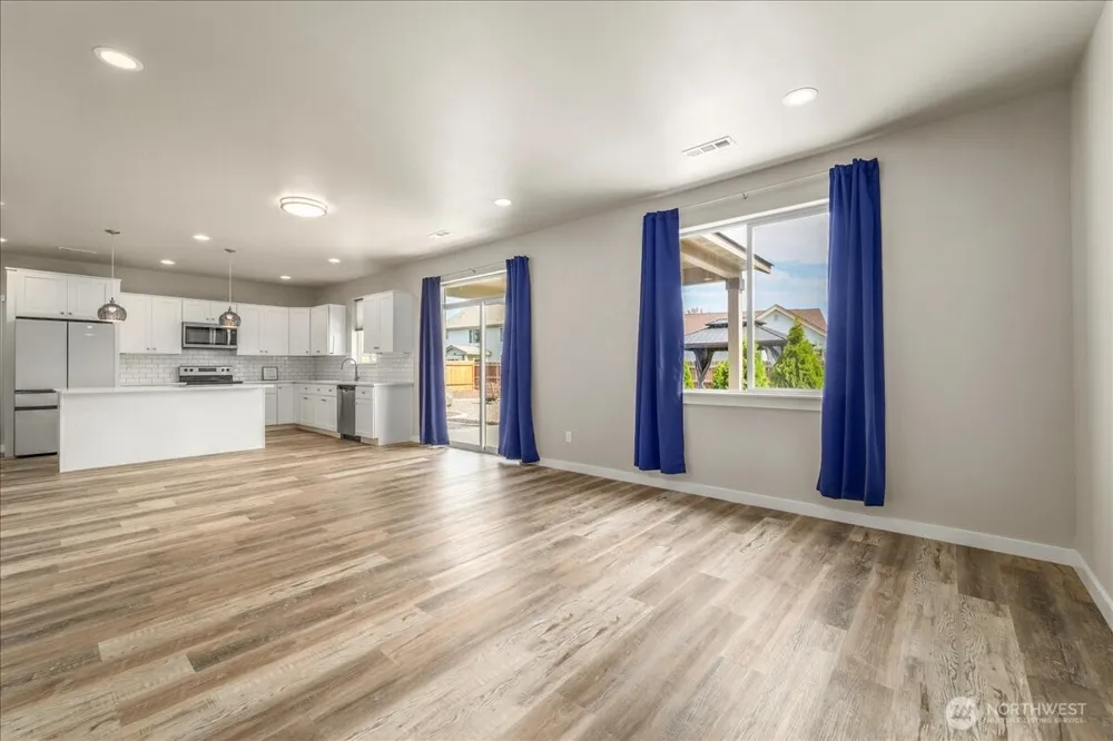203 Gold Cup Dr. Moses Lake, WA 98837