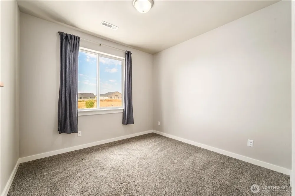 203 Gold Cup Dr. Moses Lake, WA 98837