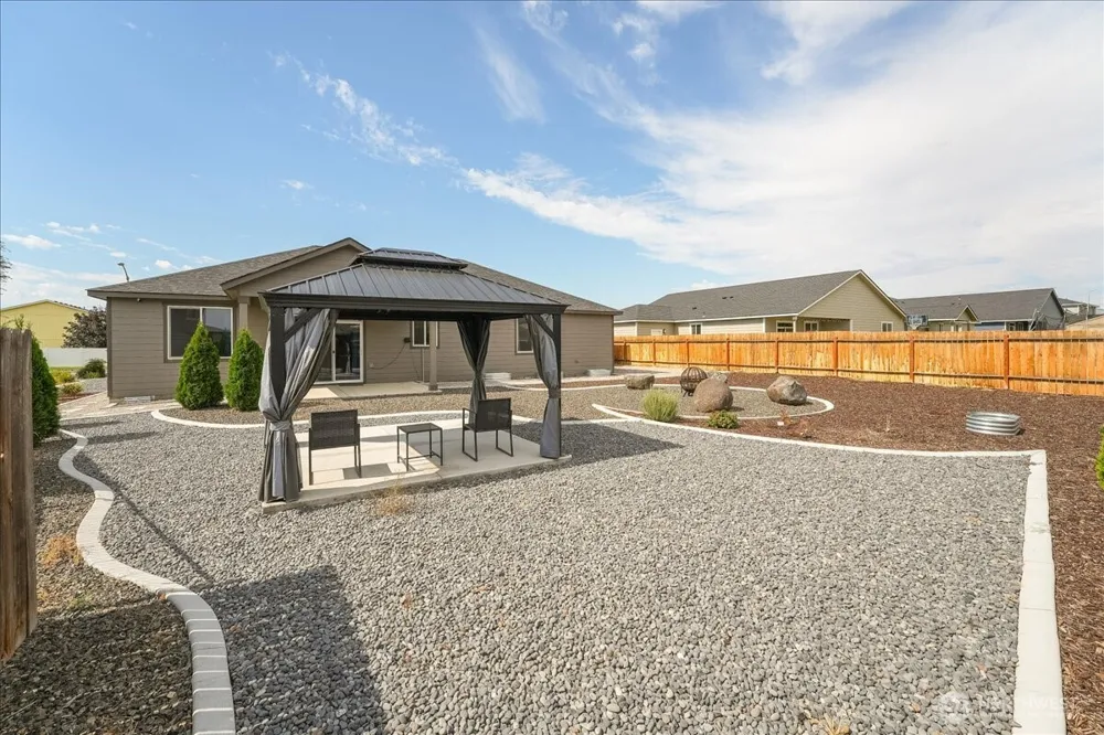 203 Gold Cup Dr. Moses Lake, WA 98837