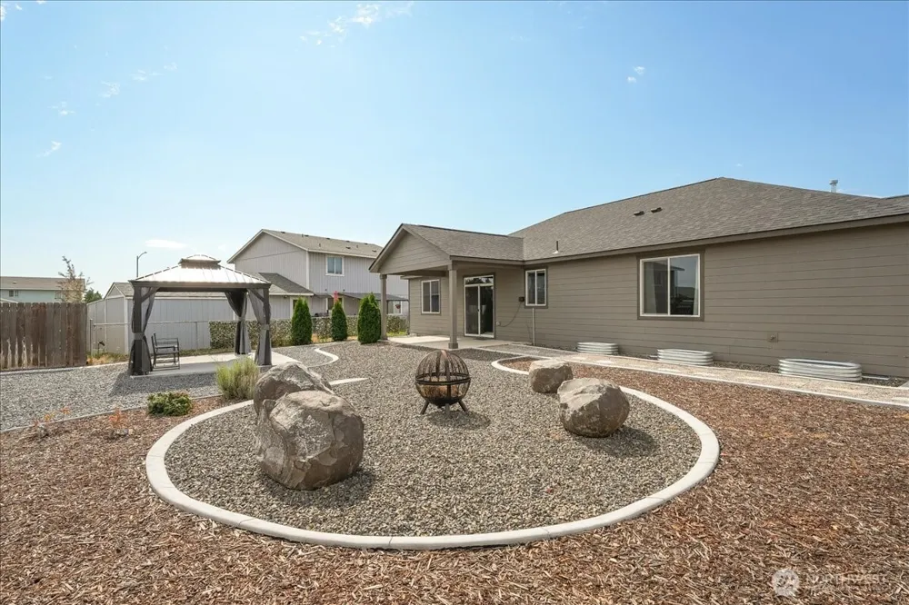 203 Gold Cup Dr. Moses Lake, WA 98837