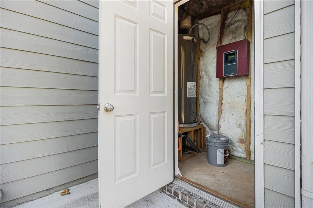 6257 Ellenwood Drive Rex, GA 30273