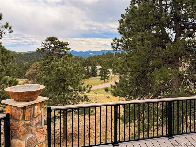 27927 Meadowlark Drive Golden, CO 80401