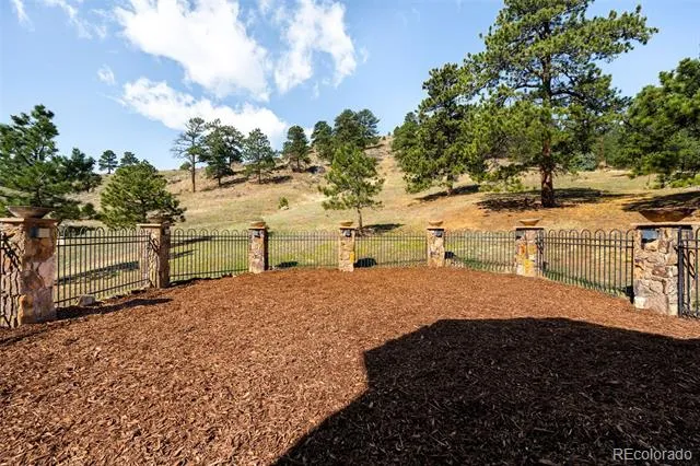 27927 Meadowlark Drive Golden, CO 80401