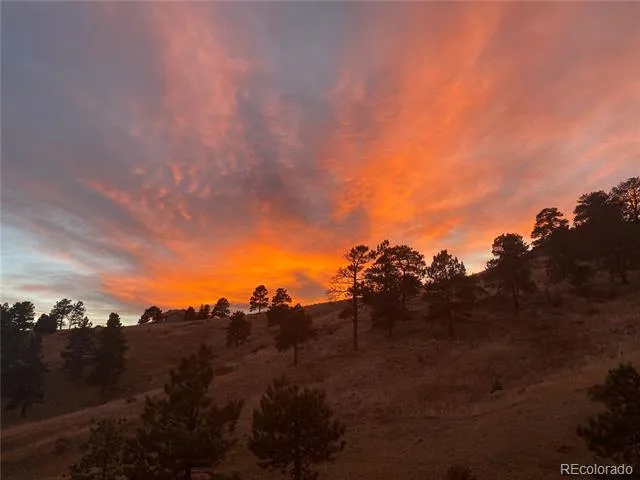 27927 Meadowlark Drive Golden, CO 80401