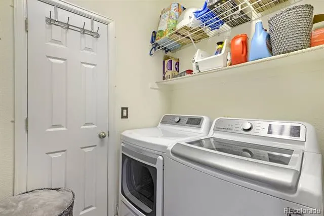 6703 S Winnipeg Circle #101 Aurora, CO 80016