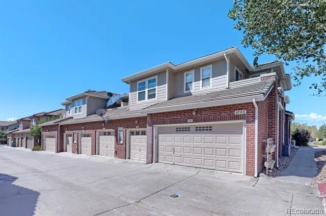 6703 S Winnipeg Circle #101 Aurora, CO 80016