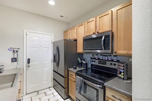 6703 S Winnipeg Circle #101 Aurora, CO 80016
