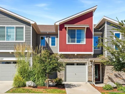 4047 E 98th Place