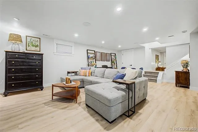 3469 E Easter Place Centennial, CO 80122