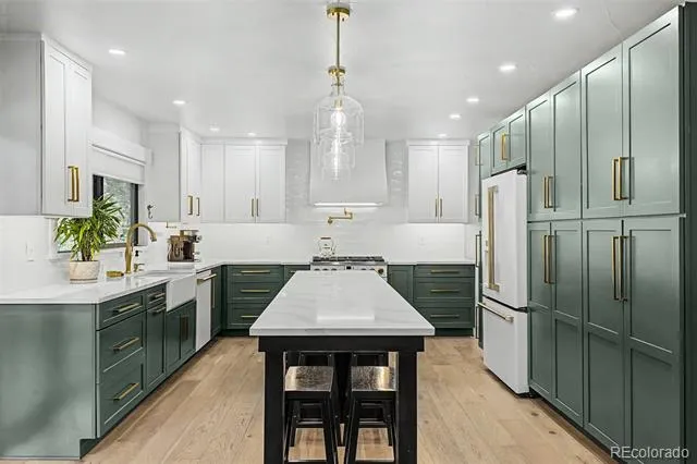 3469 E Easter Place Centennial, CO 80122