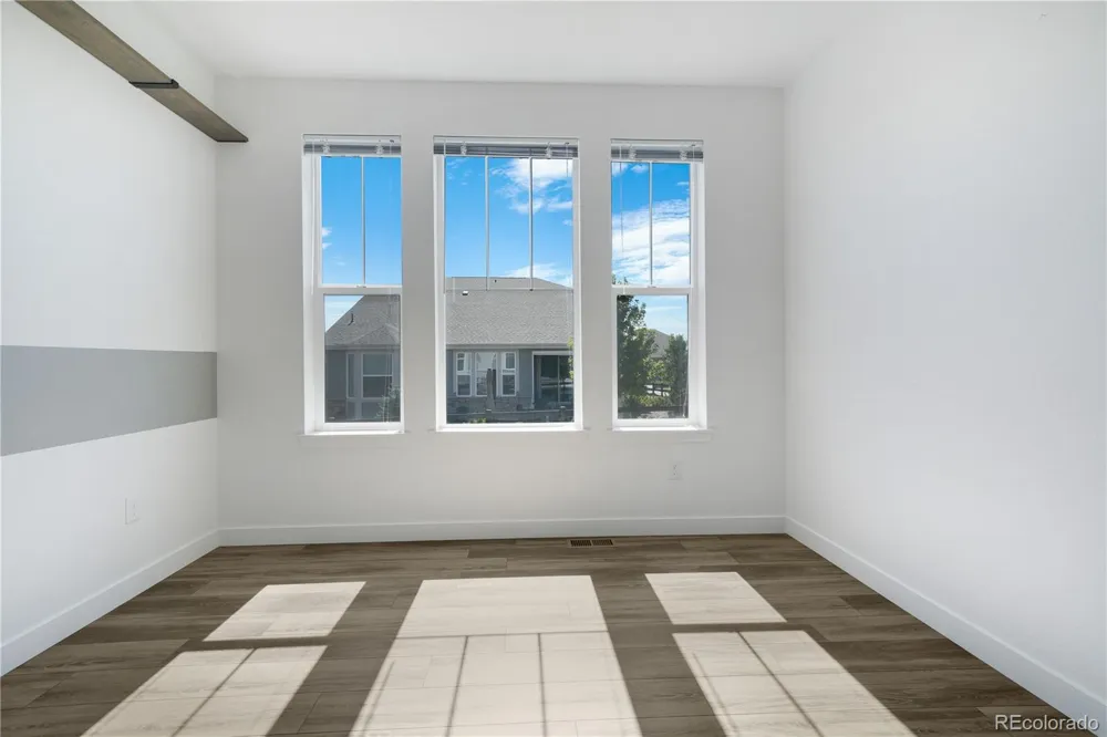 8886 S Tibet Court Aurora, CO 80016
