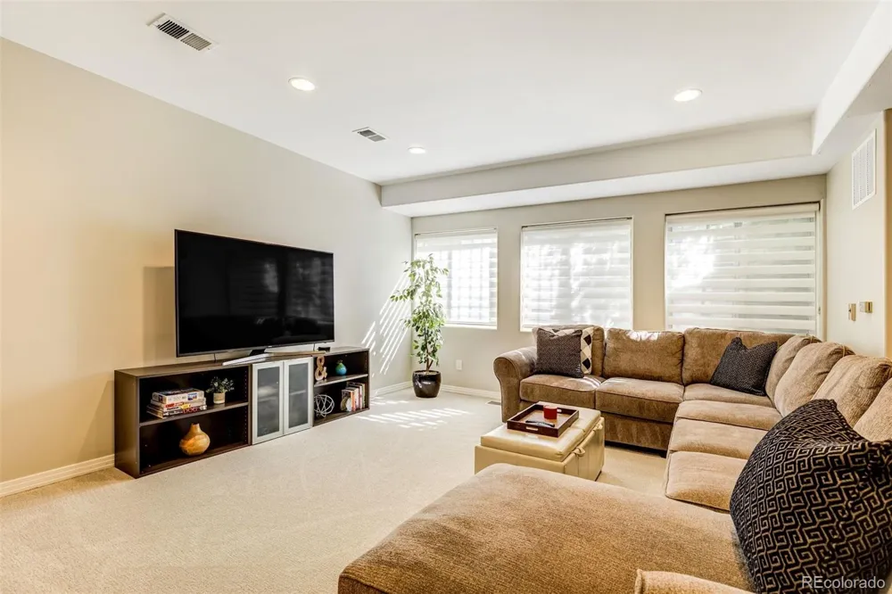 6431 E Radcliff Avenue Cherry Hills Village, CO 80111
