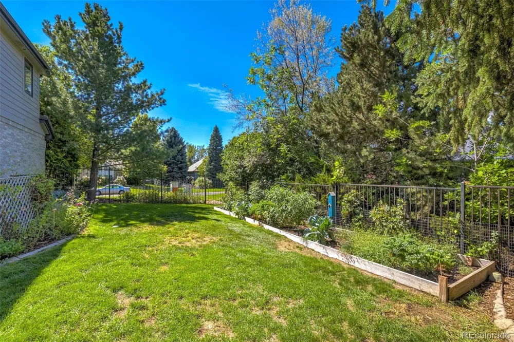 6431 E Radcliff Avenue Cherry Hills Village, CO 80111