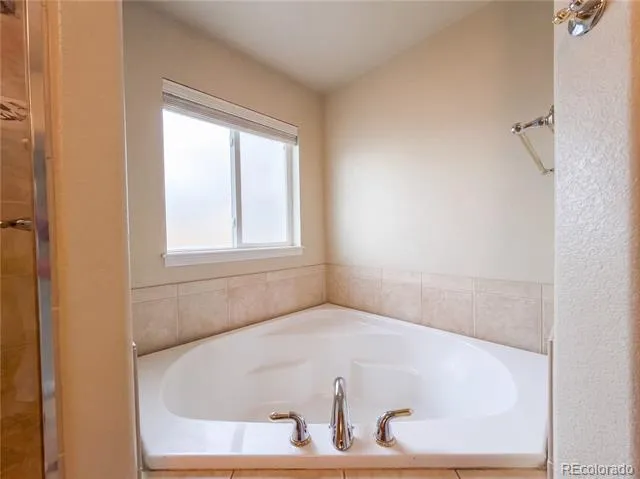 1138 Wyndemere Circle Longmont, CO 80504