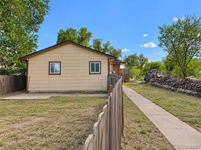 843 E Vermijo Avenue Colorado Springs, CO 80903