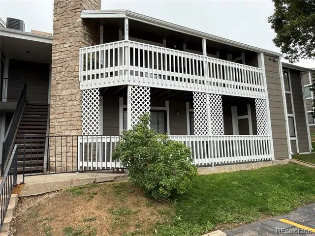 18034 E Ohio Avenue #101 Aurora, CO 80017