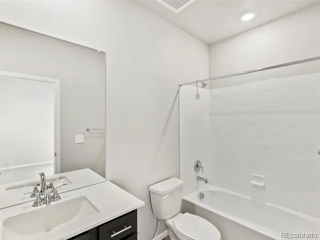 1607 Nathan River Drive Windsor, CO 80550