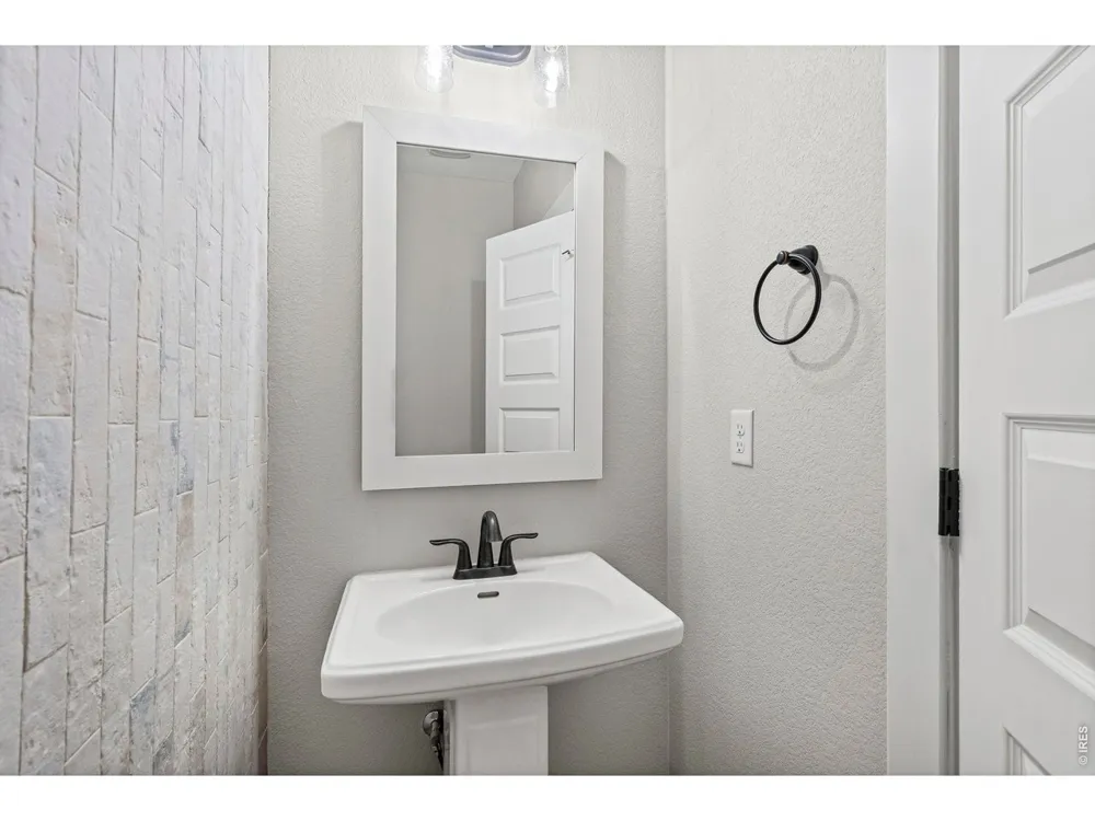 2124 Glean Court Windsor, CO 80550
