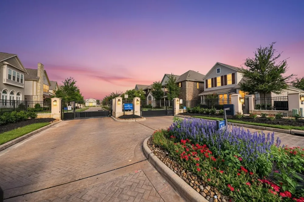 9663 Rockport Hills Drive Cypress, TX 77433