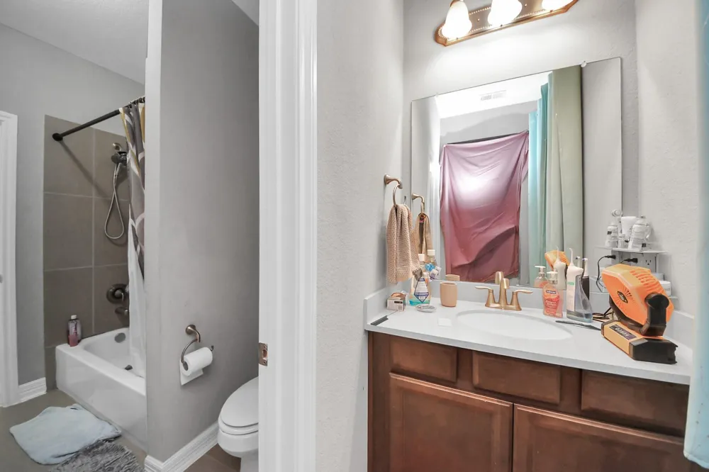 9663 Rockport Hills Drive Cypress, TX 77433