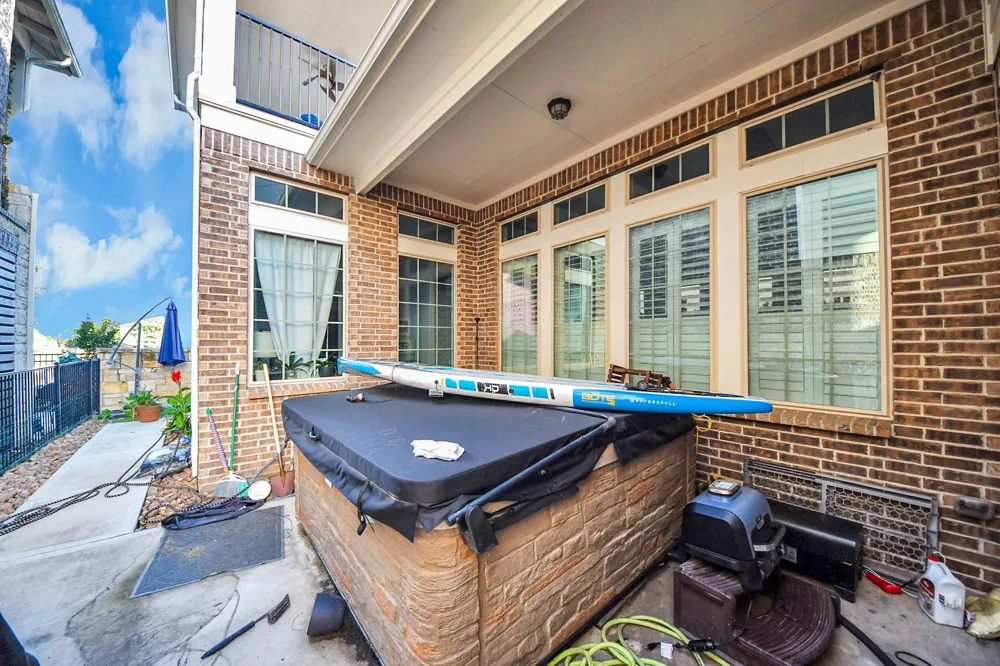 9663 Rockport Hills Drive Cypress, TX 77433