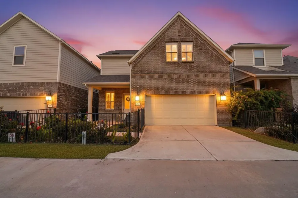 9663 Rockport Hills Drive Cypress, TX 77433